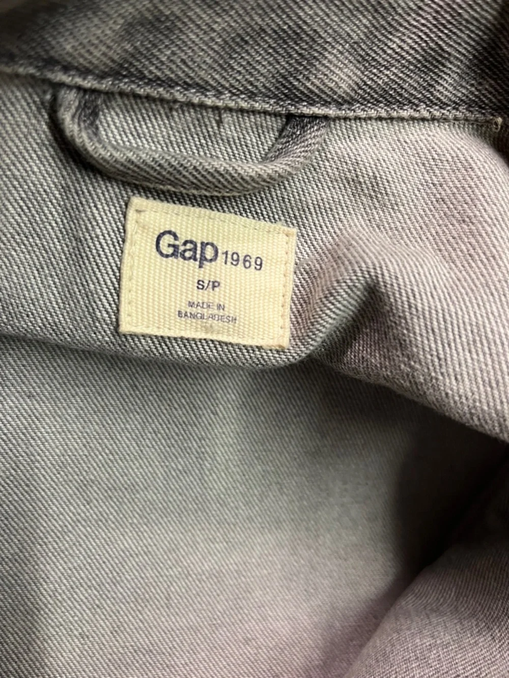 Gap Washed Grey Icon Cropped Denim Jacket - Picture 15 of 16